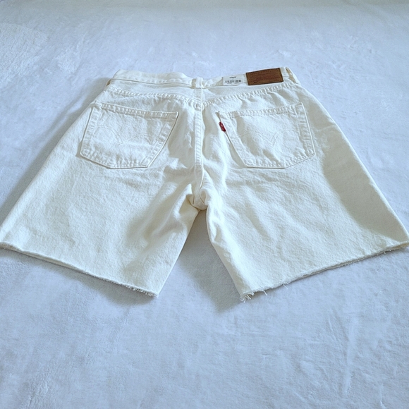Levi's 501 '90s "Love"💚🩷 Shorts - NWT - Picture 15 of 16